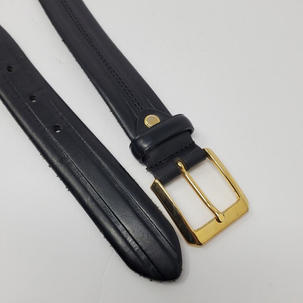 Italian made Leather Men's Belt with gold tone metal buckle Size 40